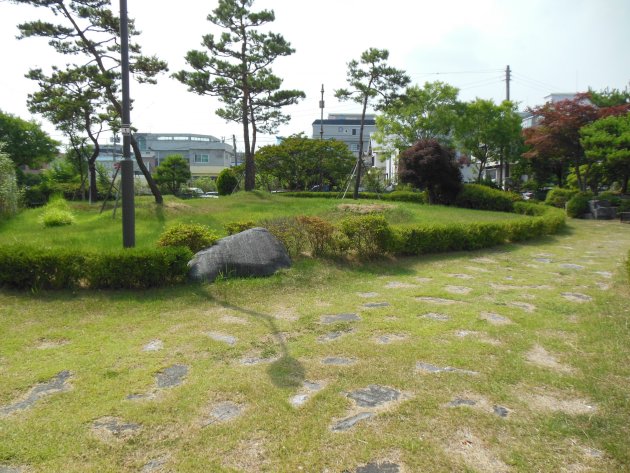 扶余旧衙里百済遺跡内の一角